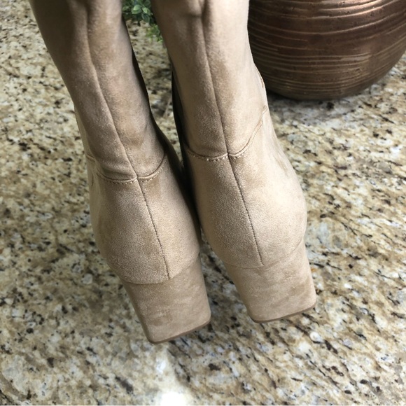 Express Slouchy Knee High Block Heel Tan Taupe Suede Boots 10 - Picture 11 of 14
